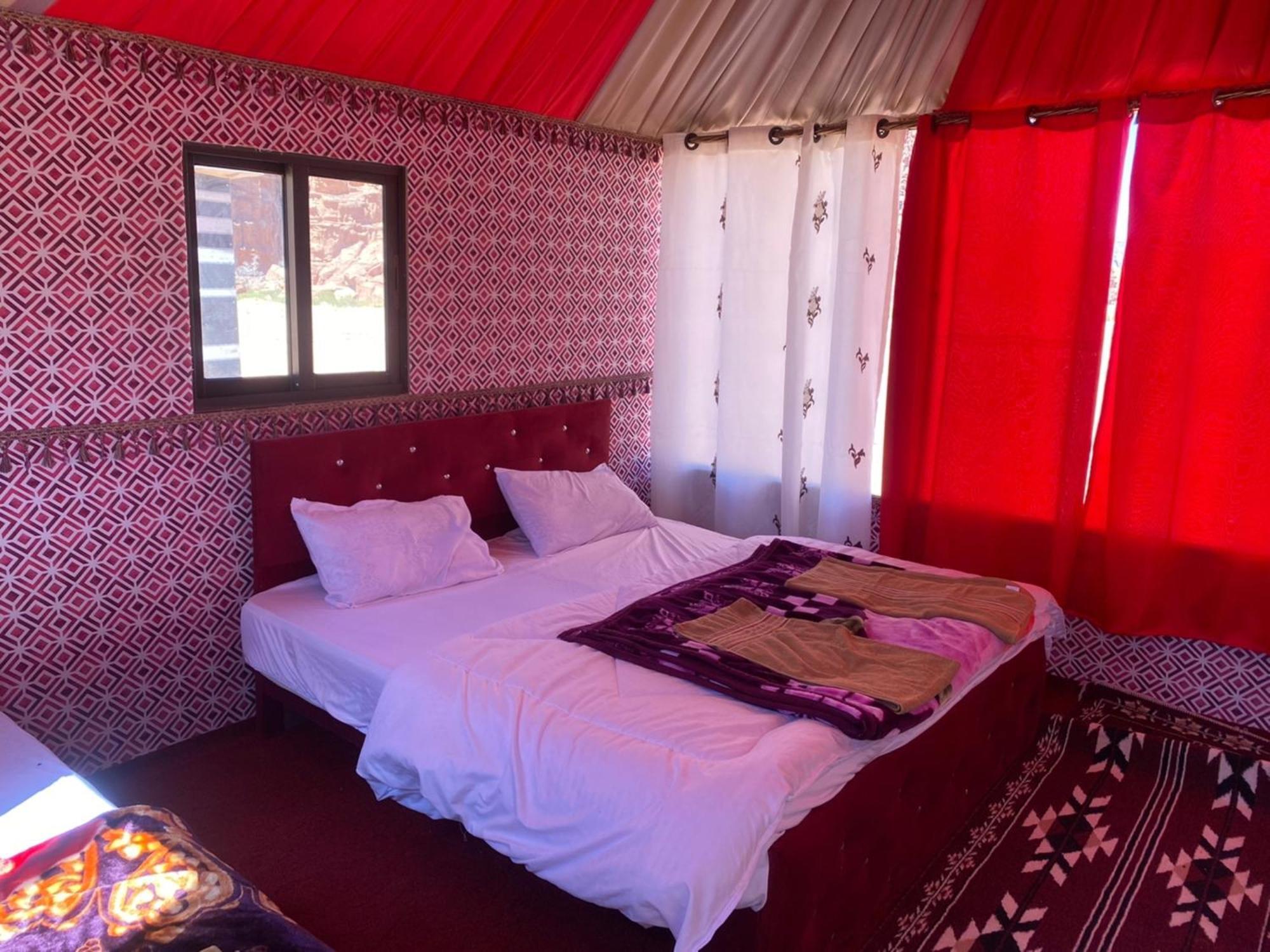 Calm Camp Bed & Breakfast Вади Рум Екстериор снимка